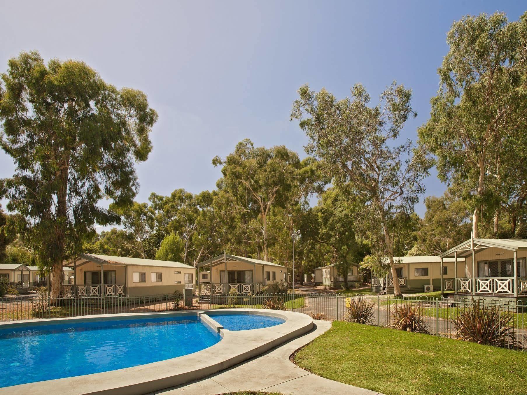 Hotel Crystal Brook Tourist Park Doncaster East Esterno foto